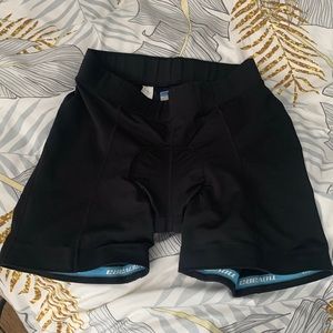 Women’s Novara padded biking shorts size large